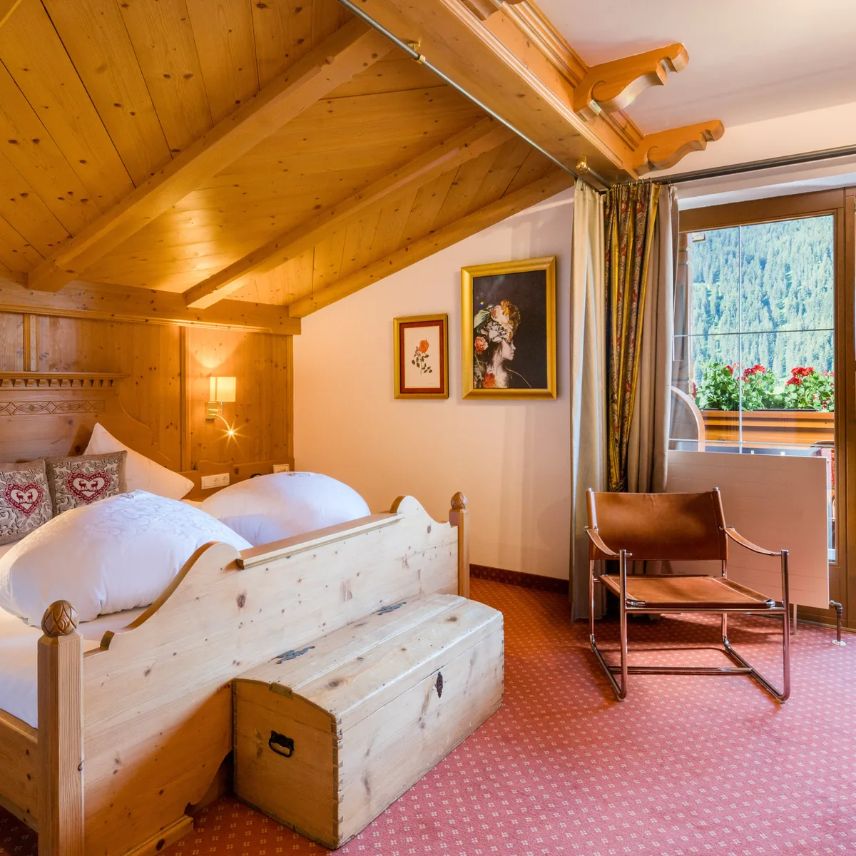 Bedroom of the Rosensuite